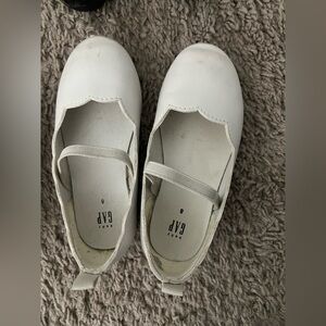 Girls white (off-white) dress shoes